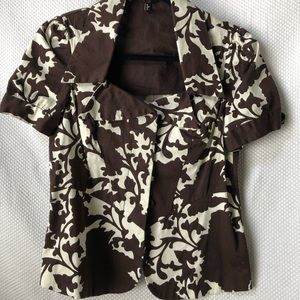 NWOT Vintage Ambition Collared Hidden Button Top,M